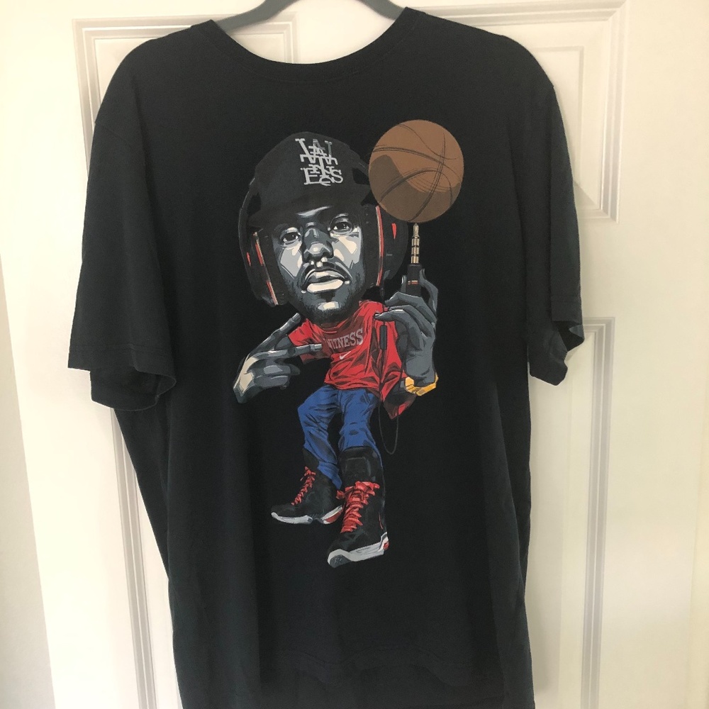 Mens Nike Dry-fit LeBron James Graphic T-shirt